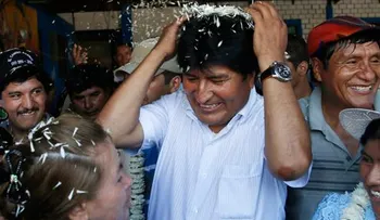 Bolivia vota en comicios con resultado previsible 
