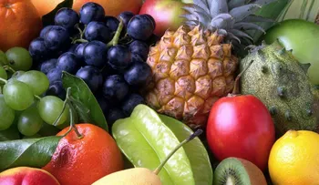 Uvas, Arándanos, Paltas y Piña: Cuatro frutas que ayudan a prevenir el cáncer