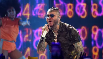 Detienen al cantante puertorriqueño Farruko por presunto contrabando de dinero