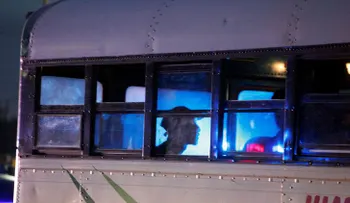 Nadie delata al misterioso "ángel exterminador" del autobús que ejecutó a cuatro atracadores