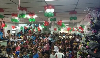 Niños hospitalizados de la Maternidad de Los Mina disfrutan de fiesta navideña