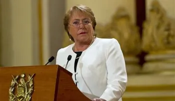 Bachelet estrena nuevo gabinete en medio de crisis política 