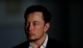 Elon Musk se disculpa por decirle "pedófilo" al rescatista de la cueva de Tailandia