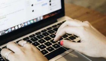 Una chica entregó tarde su tarea y ésta fue su justificación