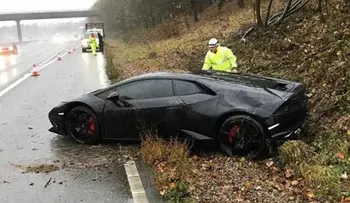 La increíble respuesta de un jugador del Leicester City después de chocar su Lamborghini