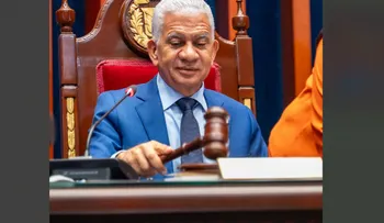 Senado aprueba ley para instalar energía renovable en edificios