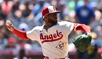 Walbert Ureña supera al favorito al Cy Young con salida magistral