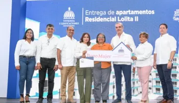 Ministerio de la Mujer entrega RD$6.9 millones en Bono Mujer en Hato Nuevo, Santo Domingo Oeste