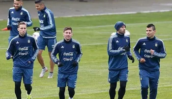 Argentina  y Messi van por todo ante Chile