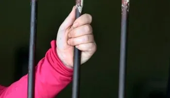 Apresan mujer acusada de herir de un botellazo a su pareja en Mao