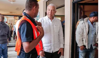 Ministro Andrés Bautista supervisa áreas afectadas por lluvias en Gaspar Hernández y Nagua