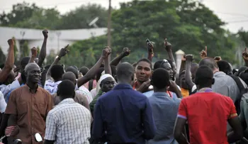 Guardias presidenciales detienen al presidente en Burkina Faso