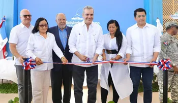 Presidente Abinader inaugura obras en Barahona; incentivarán turismo y dinamizarán economía del sur