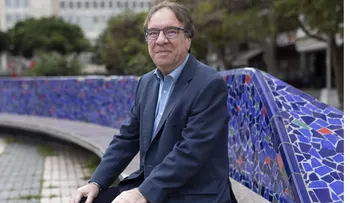 Amós García advierte sobre posible pandemia por gripe aviar