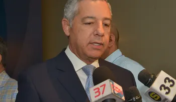 Gobierno coloca US$500 millones en bonos soberanos para financiamiento Punta Catalina