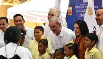 Abinader cumple agenda en la capital en silencio sobre expulsión de diplomáticos cubanos