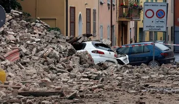 Víctimas del terremoto en Italia ascienden a 120; reportan 368 heridos