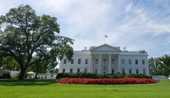 Cierre en la Casa Blanca por paquete sospechoso