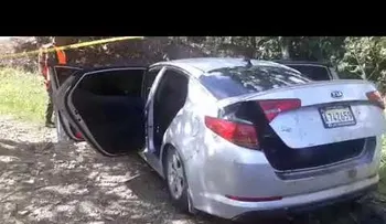 Matan dos mujeres y un hombre dentro de un vehículo en La Vega; confirma Fiscal 