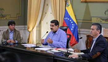 Maduro dice que contra Rousseff hay un golpe de estado "mediático y judicial"