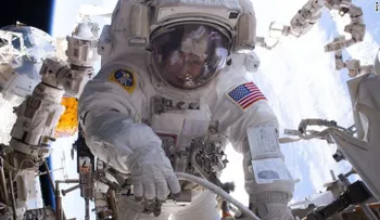 Astronauta estadounidense que impuso récord en el espacio... y así la felicitó Trump