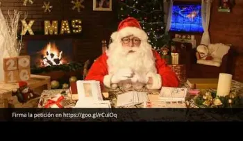 "Los niños piden que ya no maten gente", mensaje de "Santa Claus" a Peña Nieto (VIDEO)