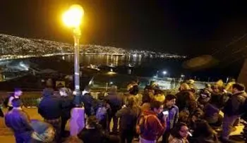 Suman 11 los muertos por fuerte sismo de magnitud 8,3 en Chile; un millón de evacuados