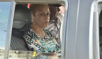 Detienen candidata a regidora â??La Toraâ?, por agredir dos agentes policiales