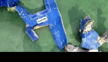 El vuelo de EgyptAir realizó tres aterrizajes de emergencia 24 horas antes de desaparecer (VIDEO)