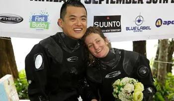 Boda bajo el mar rompe récord mundial