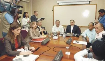 Patronos quieren acuerdo salarial en base a un 12% en reunión CNS