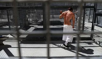 Escuelas y universidades de Estados Unidos recibirán a personas con antecedentes penales