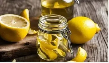 Cáscara de limón y vinagre: poder oculto en tu cocina