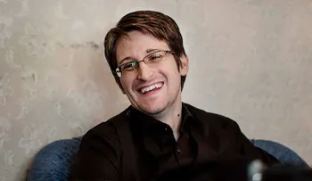 Snowden bromea sobre la "operación encubierta" de Joe Biden contra Rusia