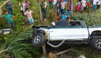 Dos muertos y cinco heridos en choque carretera SFM-Nagua
