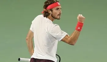 Tsitsipas hace historia y alcanza por primera vez los octavos de final del US Open