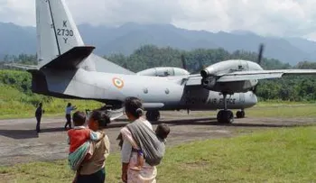 Buscan avión militar desaparecido con 13 personas a bordo en la India
