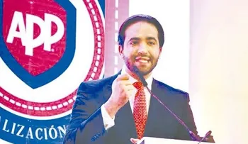 Experto resalta internet cambia actividad política 