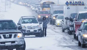 Nueva tormenta invernal arroja lluvia y nieve en California