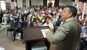   Ministro afirma mejoría administración pública debe fundamentarse en buenos servicios
