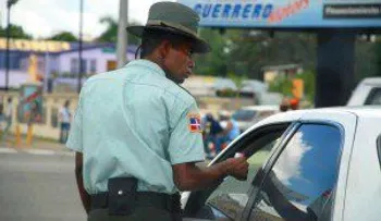 AMET sorprende 29 conductores utilizaban vehículos sin placas