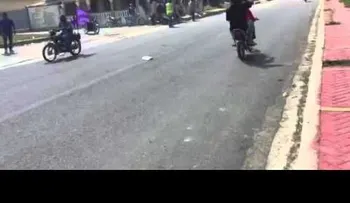 Danilo Medina  lo dejan solo con sus yipetas en un mitín (VIDEO)