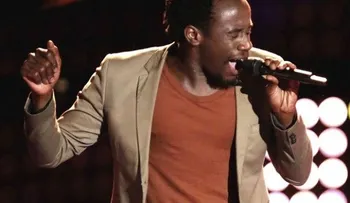 Participante del reality The Voice Anthony Riley se ahorca