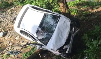 Una mujer identificada como Mariel Suárez, muere al caer a un río carro en que viajaba 