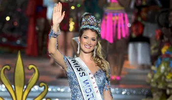Miss Mundo confiesa la trampa que le ayudó a ganar (VIDEO)