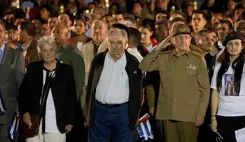 Fernández y Mujica participan en acto por Martí