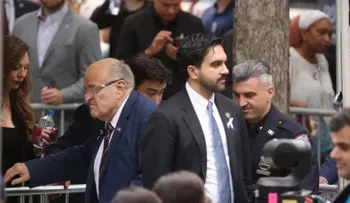 Video de breve saludo entre Mamdani y Ocasio-Cortez durante ceremonia del 11S desata críticas y defensas