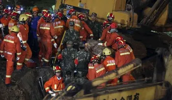 21 cadáveres tras alud de tierra en China