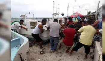 Tormenta Franklin impacta el suroeste de México 