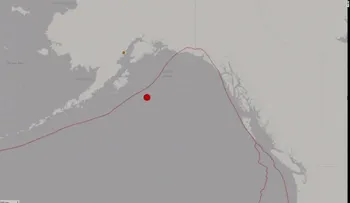 Sismo de magnitud 8,2 sacude la costa de Alaska; hay advertencia de tsunami
